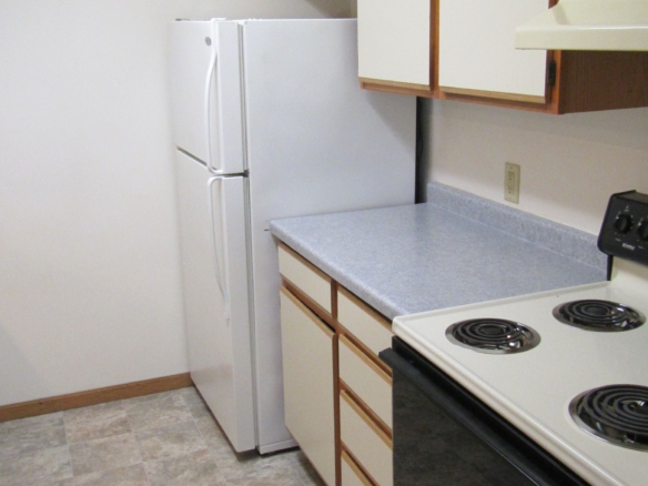 Pines Apts (3)
