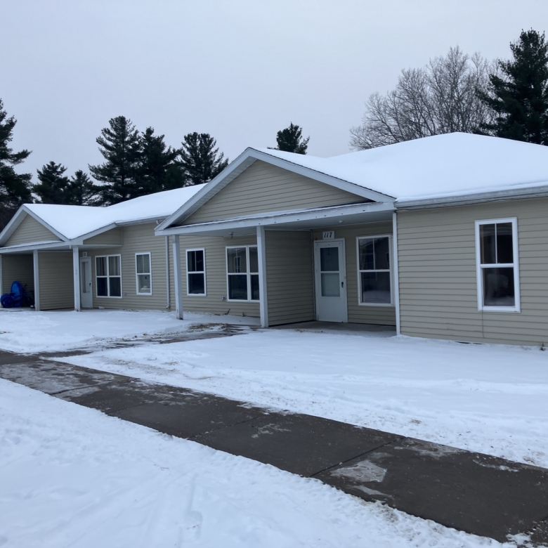 Pinewood Apartments