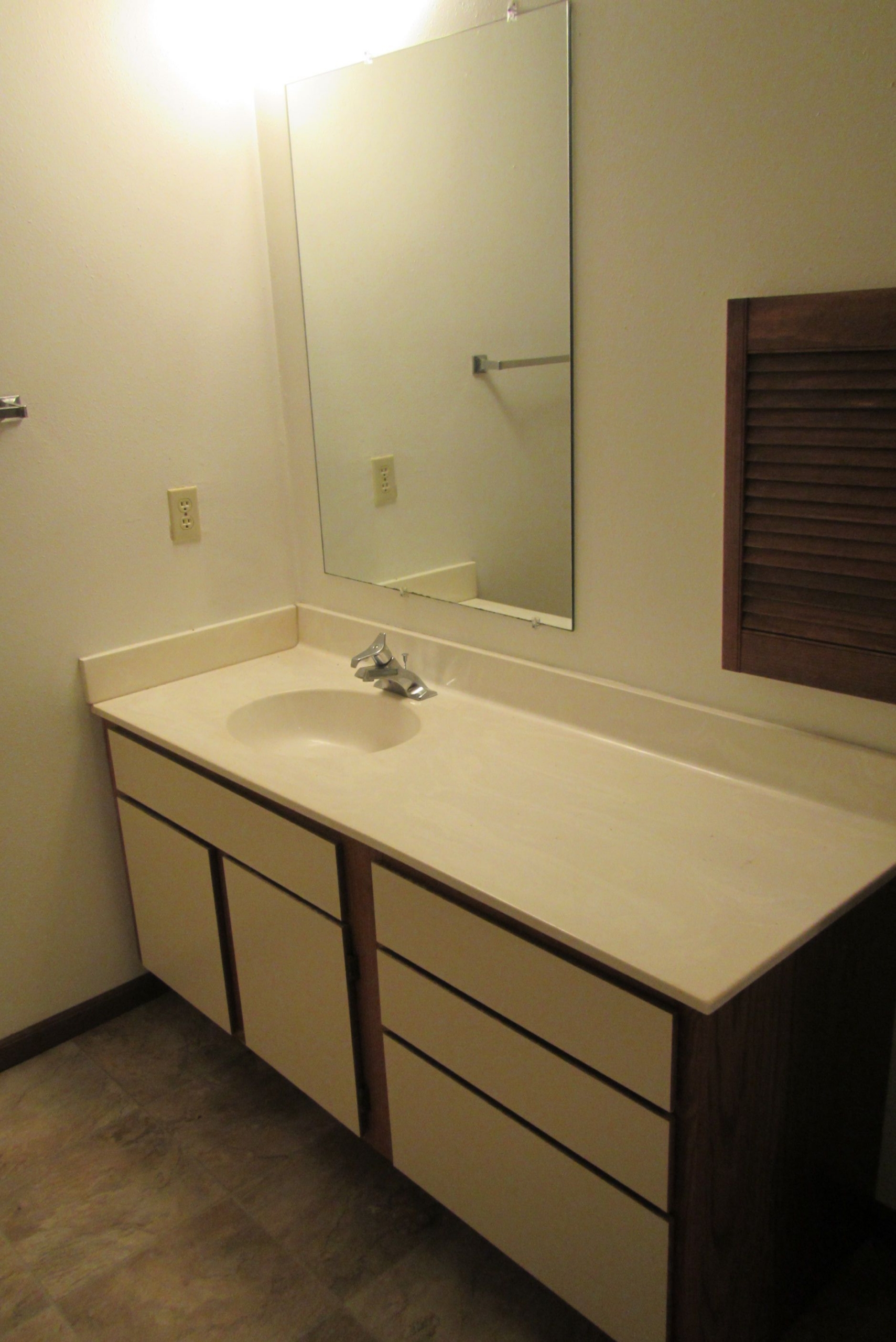 Range View Apts (8)