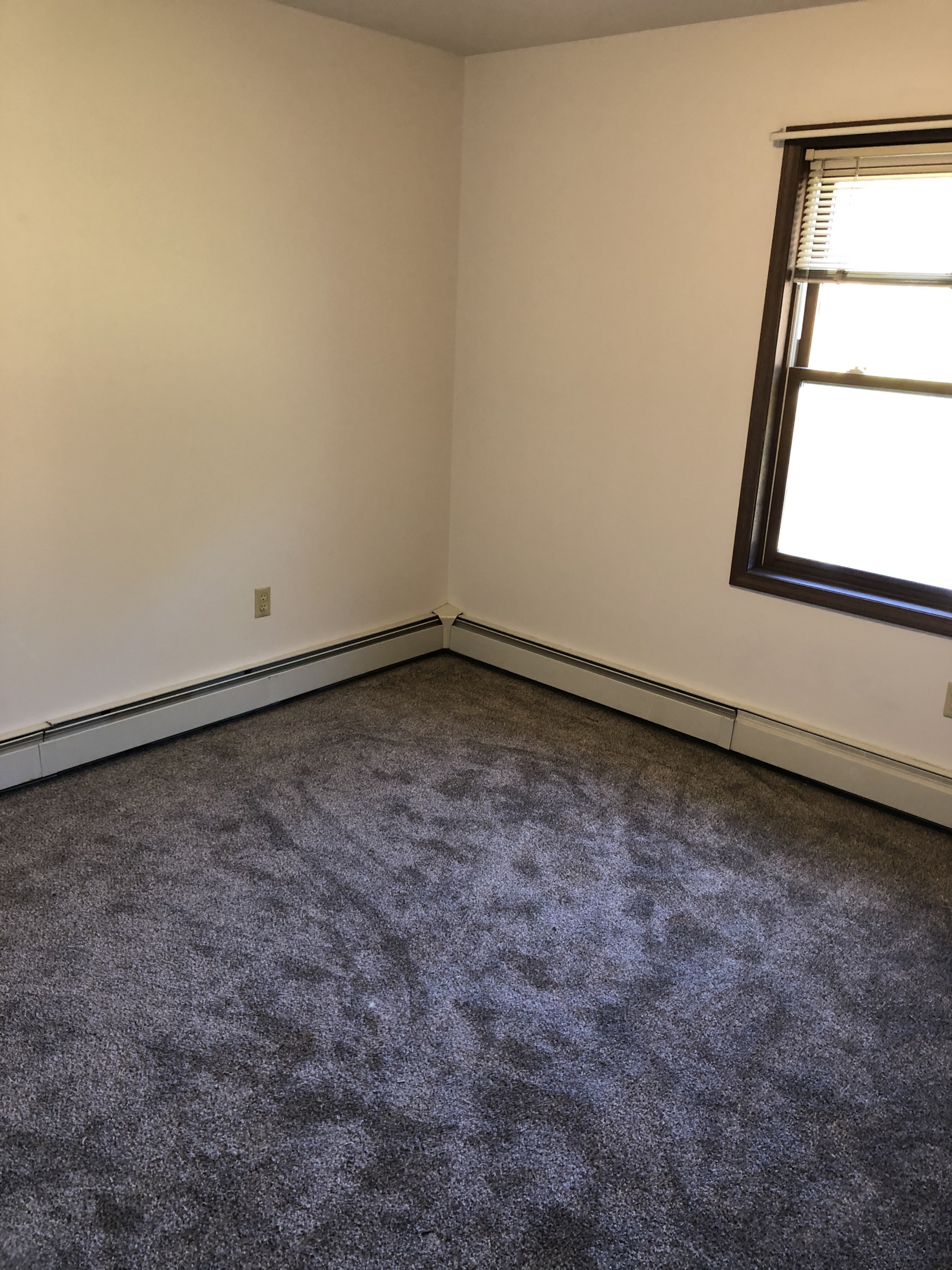 Riverview Apts