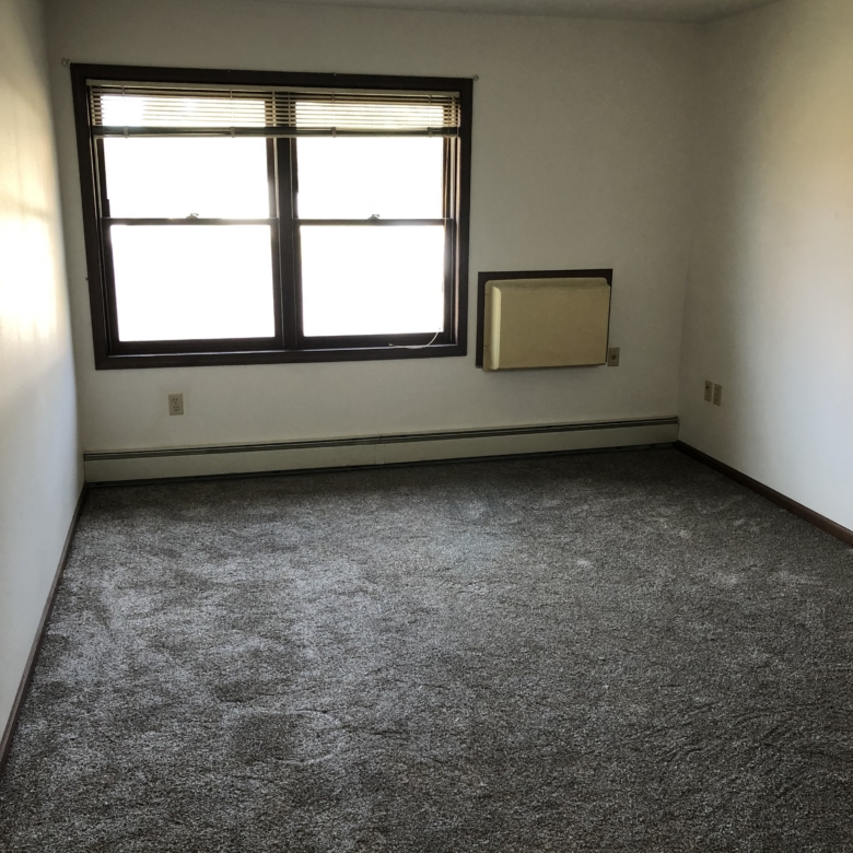 Riverview Apts